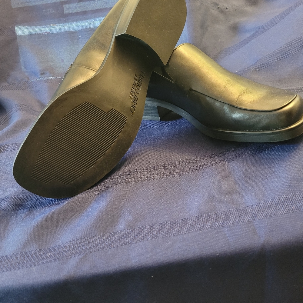 Ladies Loafer - Picture 4 of 9